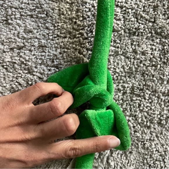 🌹Plush subtly velvety rose - Valentine’s Day 🌹 - Picture 9 of 11